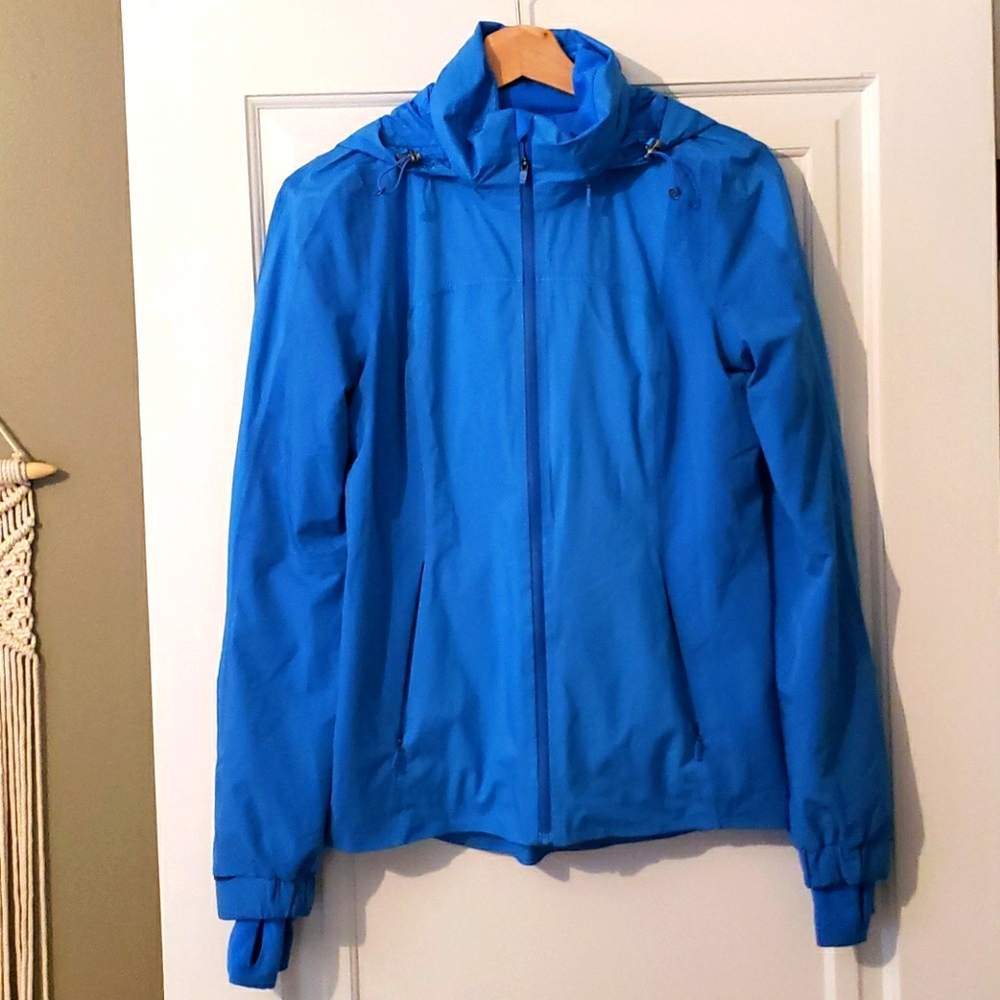 Lululemon break a trail running rain jacket